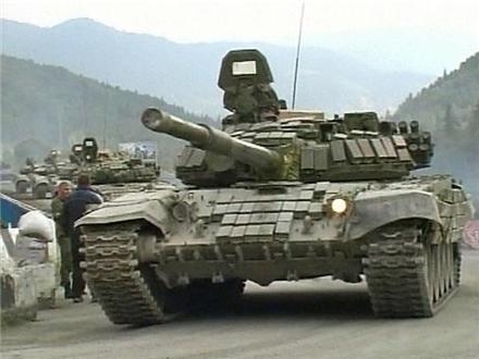 Rusija sprema tenkove na Ukrajinu? (Ilustracija: upnorthlive.com)