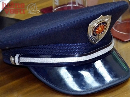 Policijska šapka, foto juznevesti