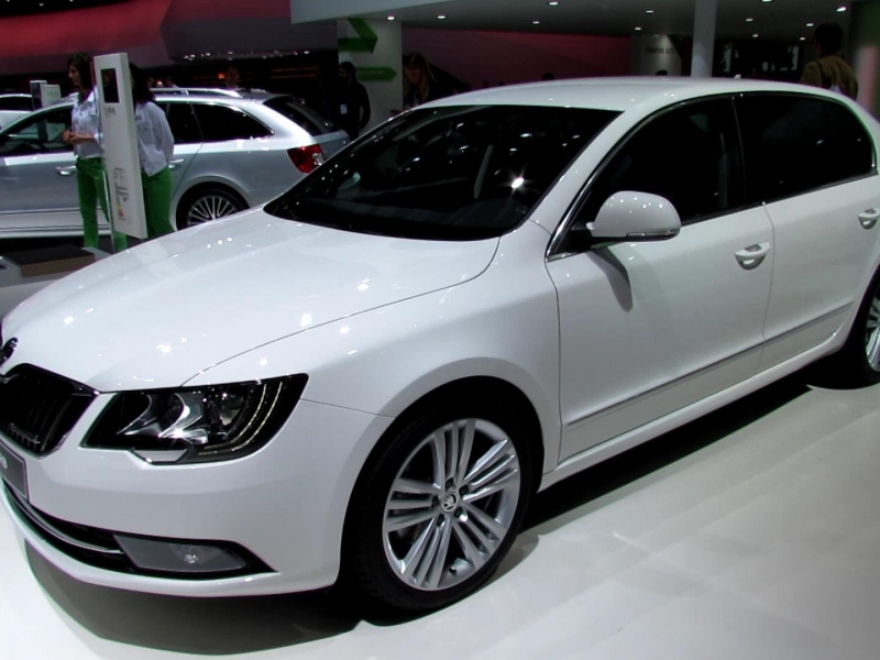 Vranje planira nabavku novog službenog automobila - samo sa sivo metalik bojom 