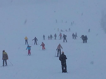 Na Besnoj Kobili kod Vranja palo pola metra snega 