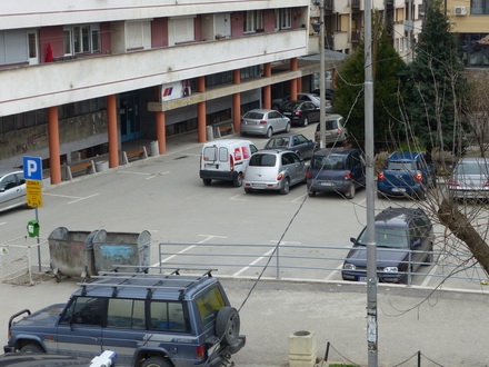 Lep parking, ali na tuđem foto A. Stojković 