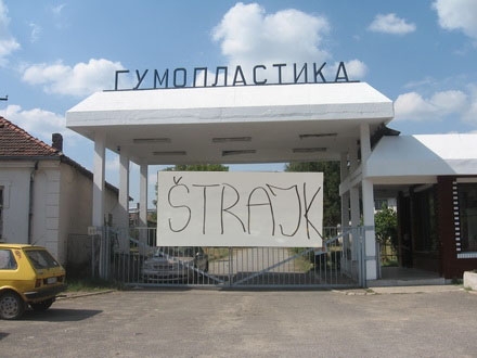 radnici ne odustaju od strajka do ispunjenja zahteva FOTO: A. Stojkovic