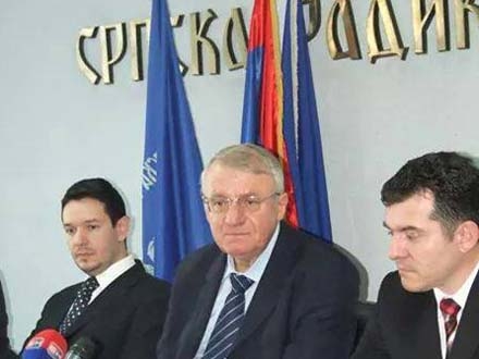 Čvorović (desno) sa vrhom SRS-a FOTO FB 