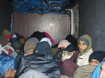 Migranti uhvaćeni na granici sa Makedonijom. Foto: Uprava carine, Arhiva