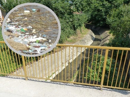 divlje kanalizacije preplavljuju Vranjsku reku FOTO: OK Radio/ A. Stojkovic