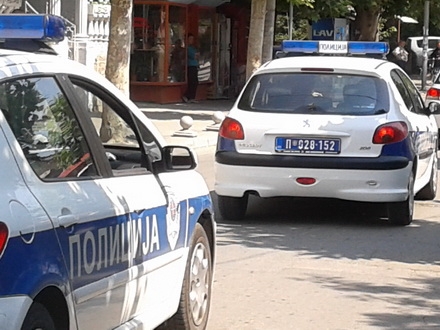 policajca van pesackog prelaza udario auto u petak uvece FOTO:OK Radio/A.Stojkovic
