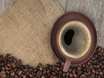 Kafa koja stoji menja ukus. Foto: Thinkstock