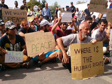 Izbeglice se pitaju gde su ljudska prava? Foto: Katica Đurović