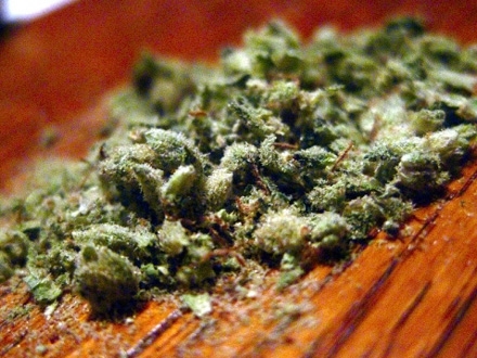 Marihuanu probaju već u petom razredu; Foto: flickr.com