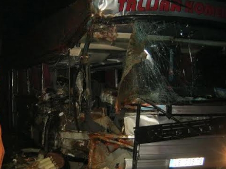 Autobus na mestu nesreće FOTO R. Irić