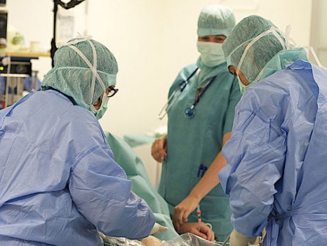 Hirurg će operaciju uraditi besplatno; Foto: flickr/Zdenko Živković