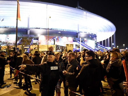 Meč je prekinut, a stadion evakuisan; Foto: Getty Images