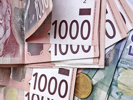 Vranjanci primaju 100 evra manje od republičkog proseka. Foto: Thinkstock