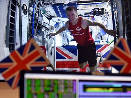 Tim Pik, najbrži maratona u orbiti; Foto: Henning Kaiser/AP