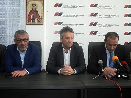 Ko će vladati Vranjem: Đorđević, Milenković i Bulatović FOTO S. Tasić/OK Radio 