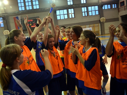 Vranjske rukometašice slave u Nišu; Foto: Sportske igre mladih