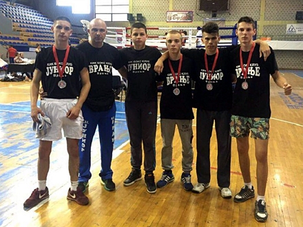 Vranjanci sa osvojenim medaljama; Foto: Sportski savez grada Vranja 
