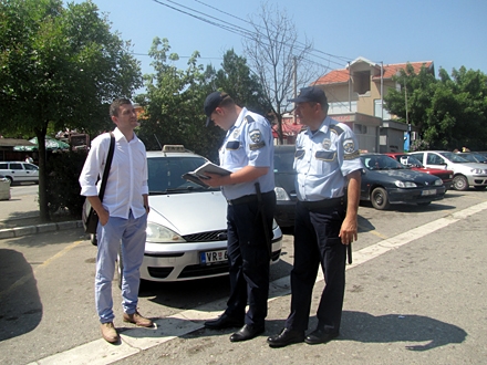 Pripadnici inspekcije i Komunalne policije u kontroli; Foto: D. Ristić