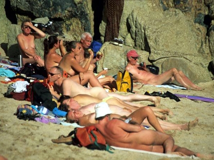 Vikali i pretili nudistima; Foto: Profimedia