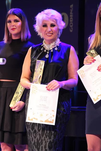 Maja Raković prima prestižnu nagradu FOTO OK Radio promo 