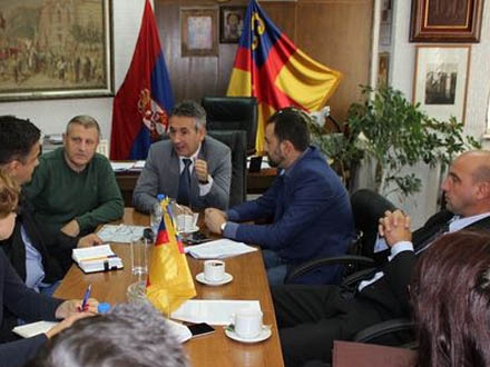 Sa jednog od ključnih sastanaka za formiranje LAF-a FOTO vranje.org.rs