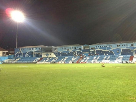 Stadion u Surdulici pod reflektorima FOTO FK Radnik 