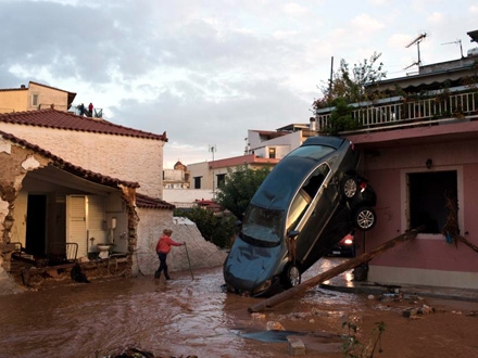 Najgore poplave poslednjih decenija u atinskoj oblasti FOTO: AP