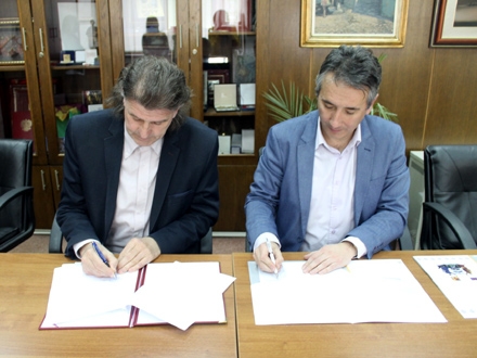 Sa potpisivanja sporazuma FOTO: vranje.org.rs