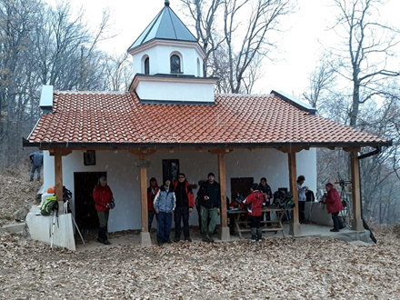 Planinari posetili sedam crkava i manastira FOTO: J. Kostić/Železničar 2006