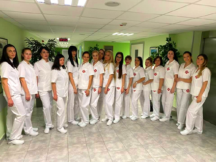 Osoblje Klinike za kardiohirurgiju u novim uniformama FOTO: Facebook/Dragan Milić