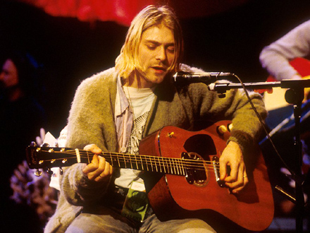 Najskuplja gitara na svetu: Kurt na MTV Unplugged FOTO: Getty Images