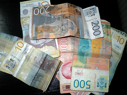 Falsifikati gotovog novca u dinarima su vrlo retko neprepoznatljivi FOTO: S. Tasić/OK Radio