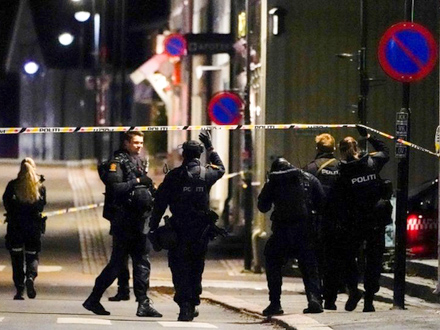 Raspoređen veliki broj policajaca FOTO: Reuters/Hakon Mosvold/NTB