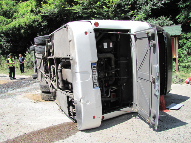 Prevrtanje autobusa kod Pržara