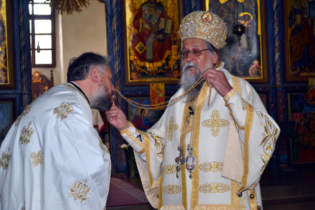 Stalci za infuziju za ZC Vranje