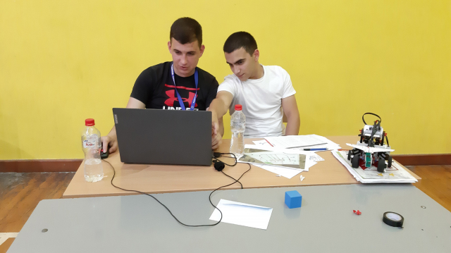 Hanski robotičari - apsolutni šampioni Srbije