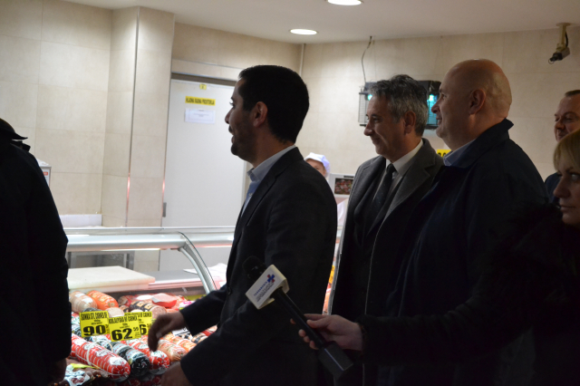 Poseta ministra Momirovića Leon marketu