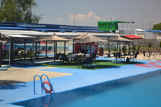 Bazen restoran YUMCO