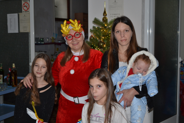 Specijalna bolnica VRanjska Banja-Podela paketića