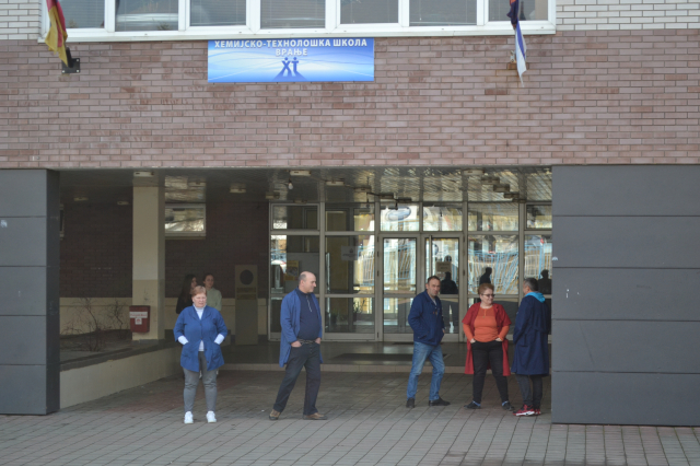 Gimnazijalci u protestu