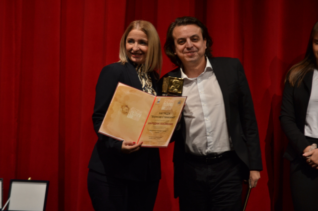 Nagrađene predstave i glumci