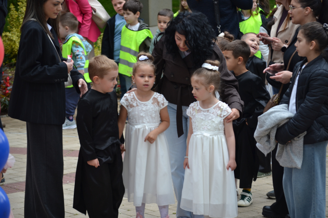 Dečija manifestacija Vreme radosti