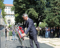 Polaganje venaca