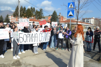 Gimnazijalci u protestu