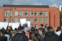 Gimnazijalci u protestu