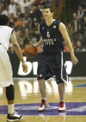 Zvezda dovodi Vlada Ilijevskog!