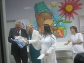 Nikolići otvorili renovirano porodilište u Vranju 