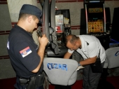 100 policajaca u pretresu kockarnica na jugu Srbije (FOTO)