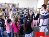 Mladi volontiraju u Biblioteci