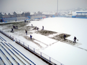 Sneg zaustavio fudbal, igra se samo u Surdulici